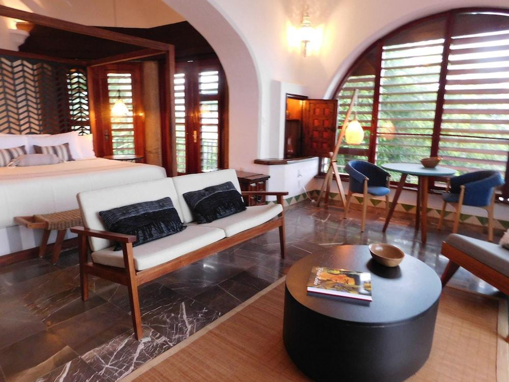Casa Lisa By B Acapulco Hotel Exterior photo